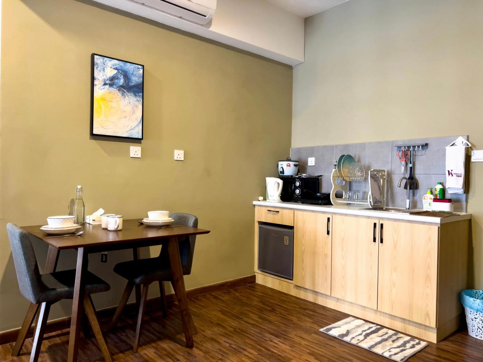 Hush Inn At K Avenue Kota Kinabalu Bagian luar foto