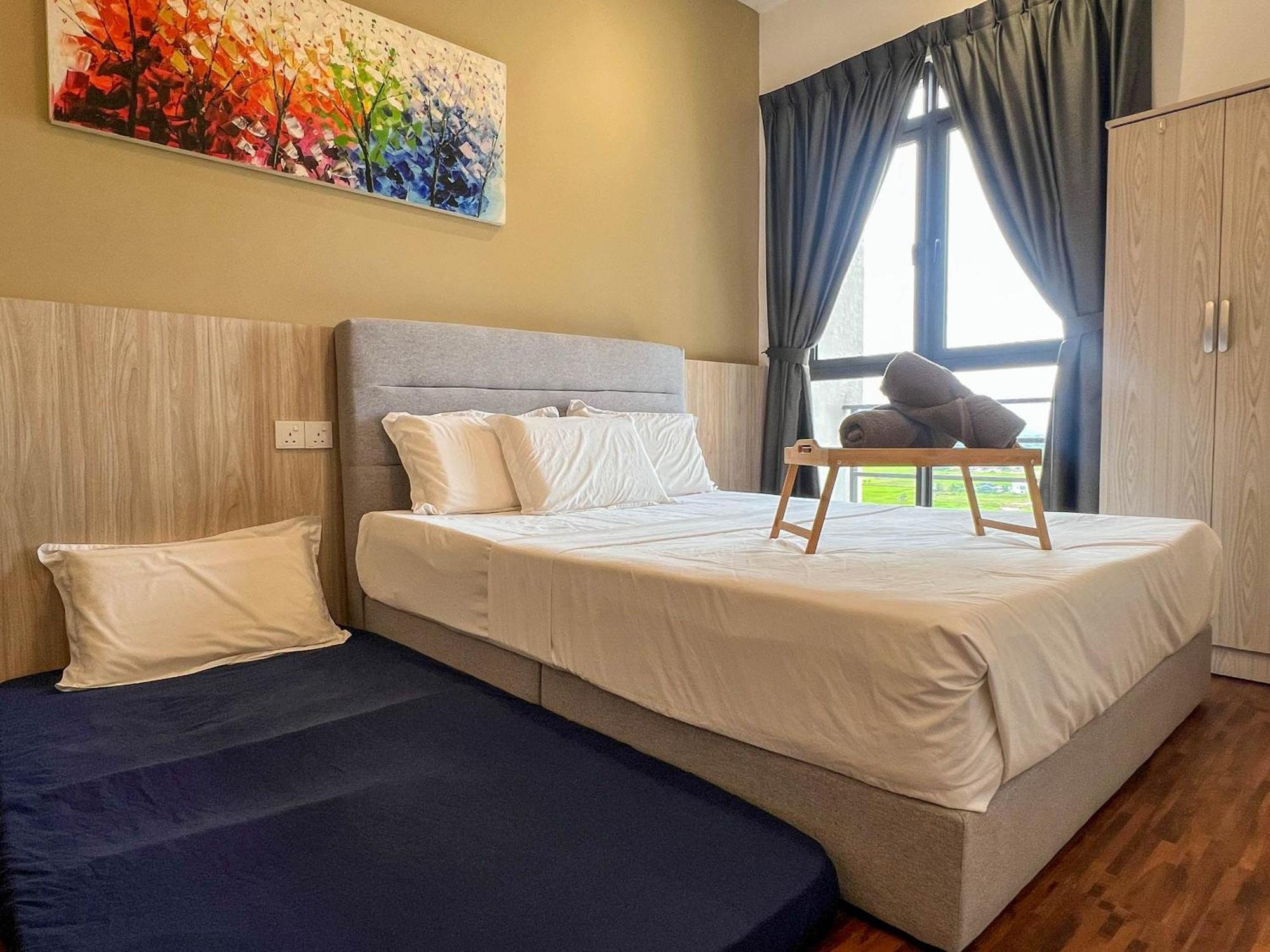 Hush Inn At K Avenue Kota Kinabalu Bagian luar foto